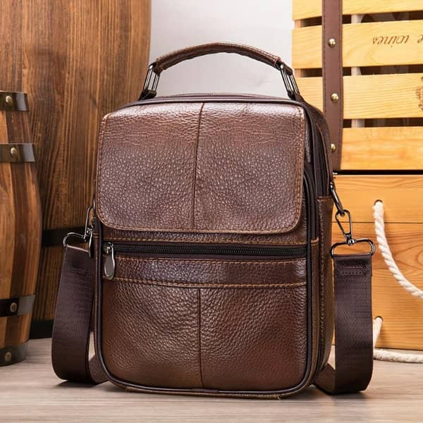 Genuine Leather Messenger Bag - Black, Multi-Compartment, Adjustable Strap, Ideal for Men's Daily Commute, Business, Travel